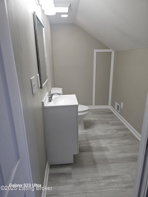 Listing Image 18