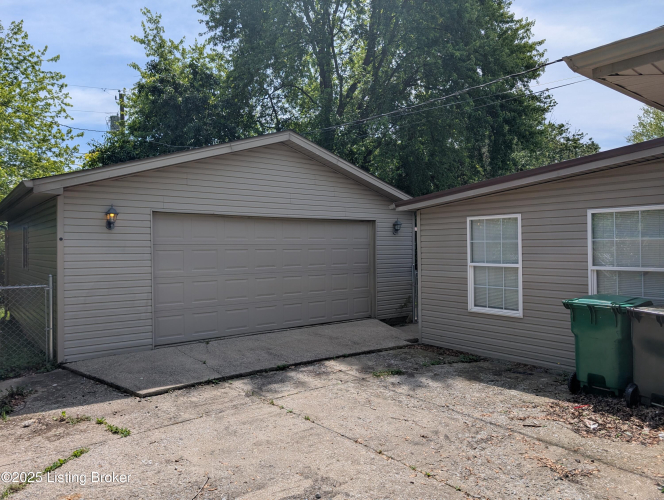 Listing Image 29