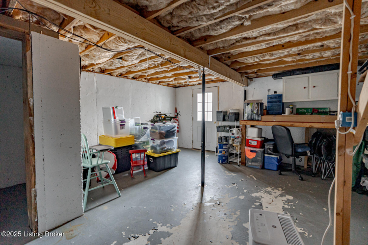 Listing Image 32