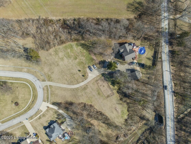 Listing Image 43