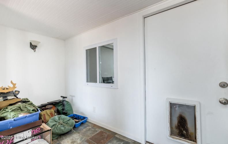 Listing Image 41
