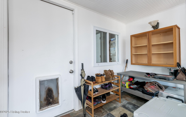 Listing Image 42