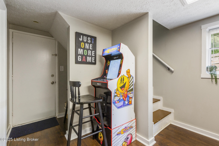 Listing Image 35