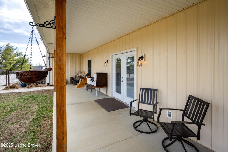 Listing Image 42