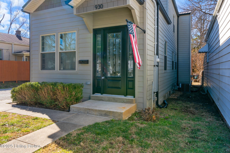 Listing Image 3