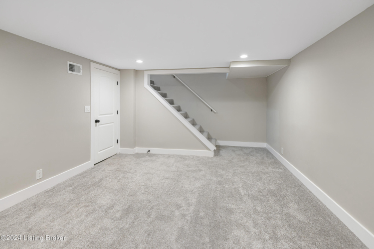 Listing Image 51