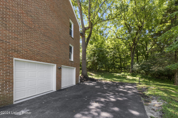 Listing Image 58