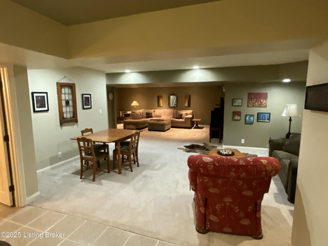 Listing Image 54
