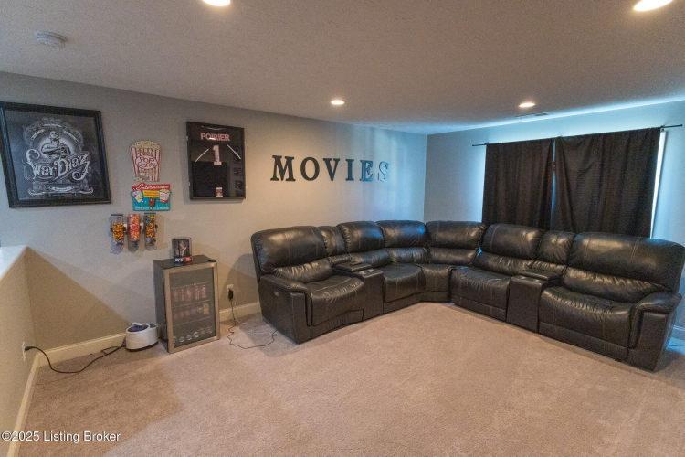 Listing Image 28