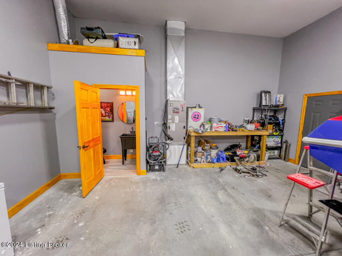 Listing Image 35