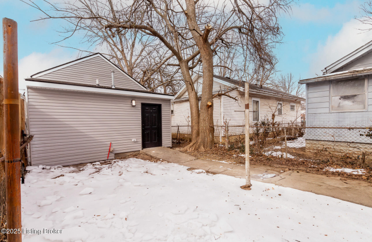 Listing Image 26