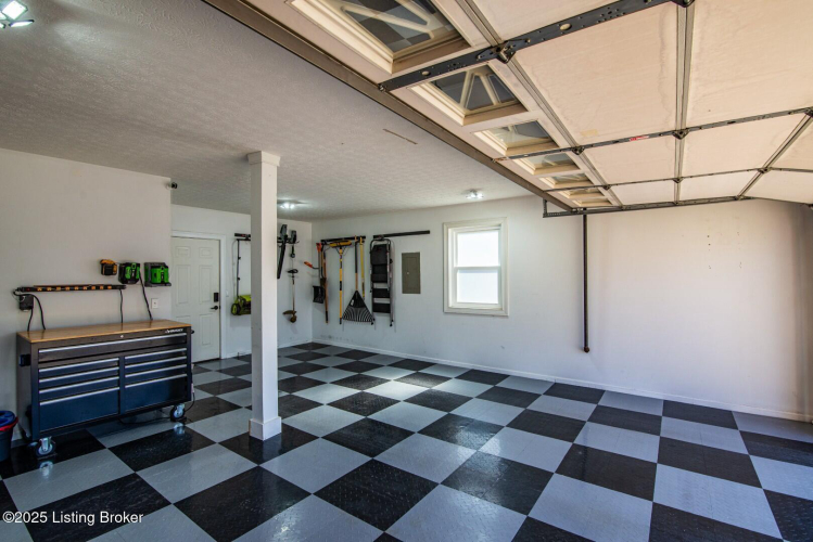 Listing Image 65
