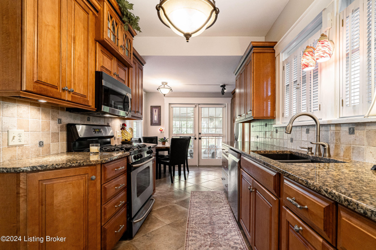 Listing Image 13