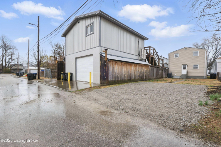 Listing Image 24