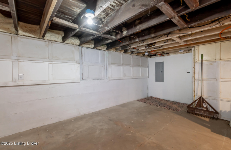 Listing Image 48