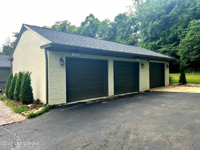 Listing Image 56