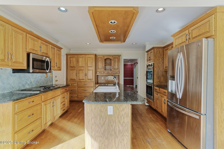 Listing Image 21