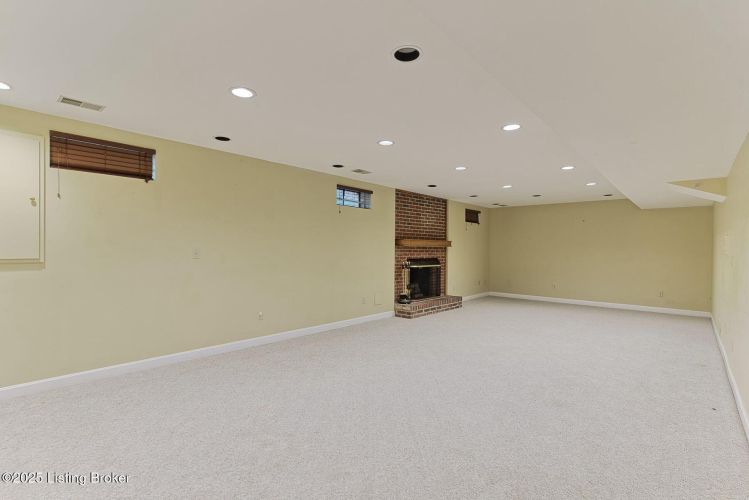 Listing Image 47