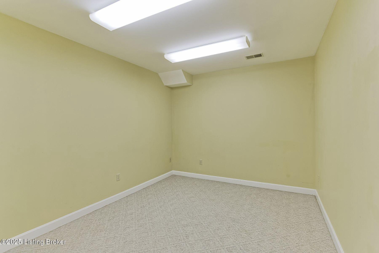 Listing Image 50