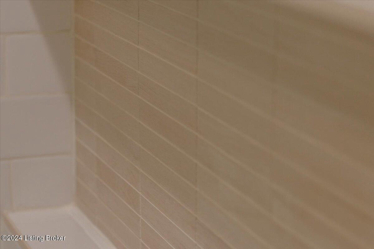 Listing Image 68