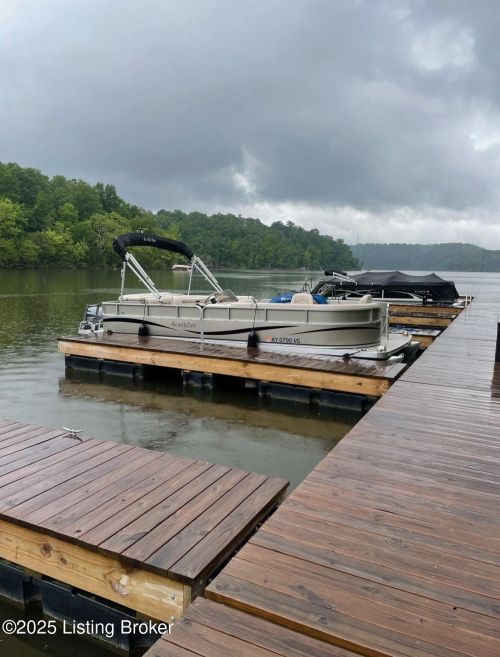 Listing Image 40