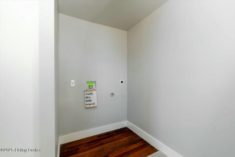Listing Image 25