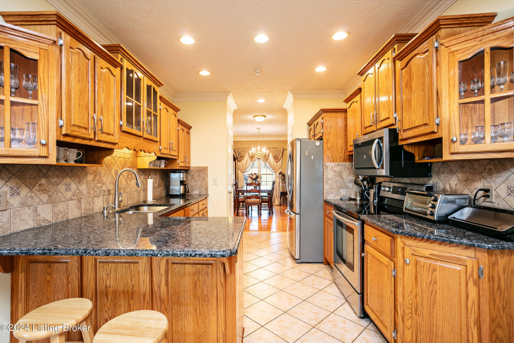 Listing Image 19