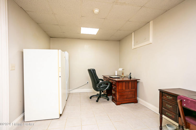 Listing Image 51