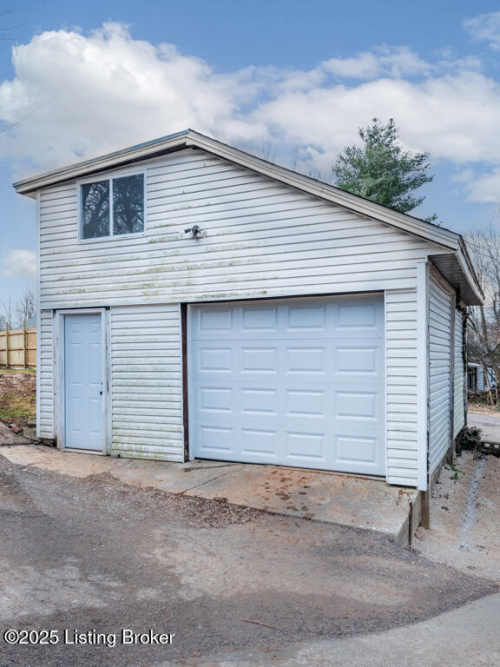 Listing Image 23