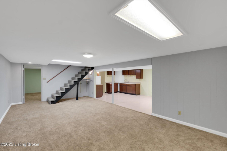 Listing Image 65