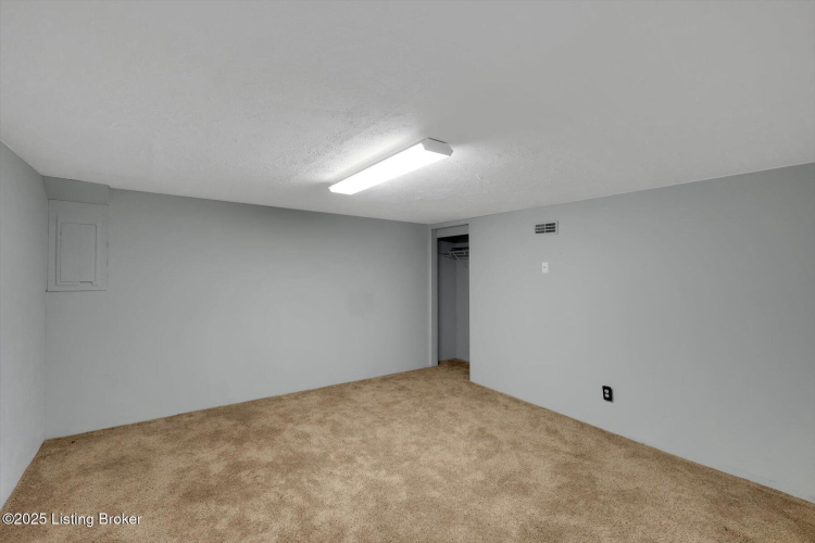 Listing Image 70