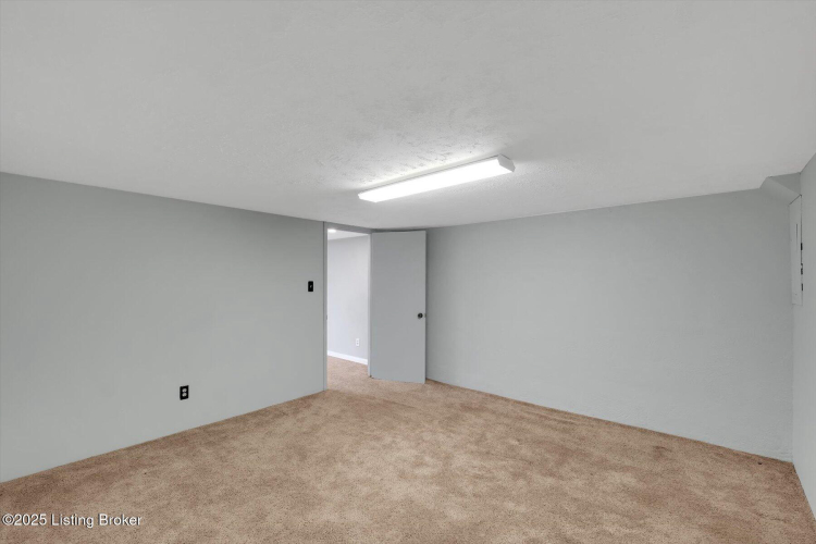 Listing Image 71