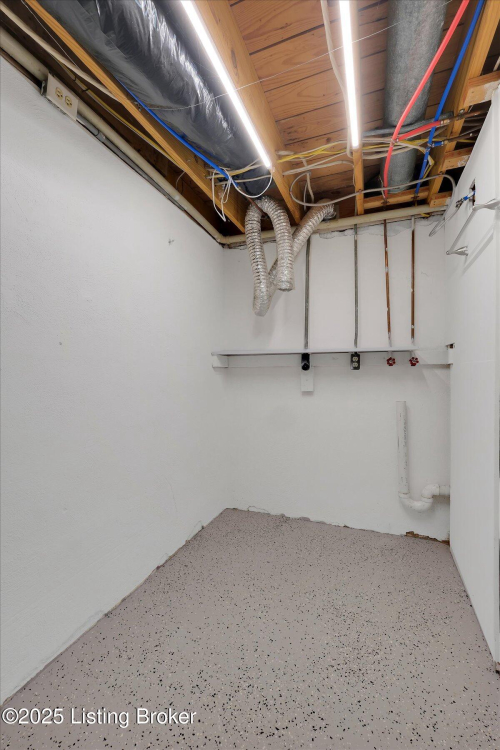 Listing Image 74