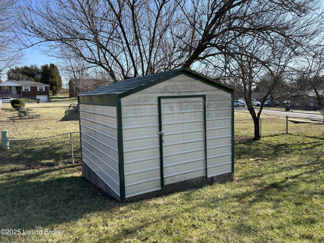Listing Image 7