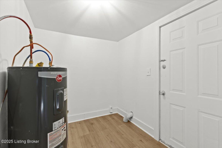 Listing Image 16