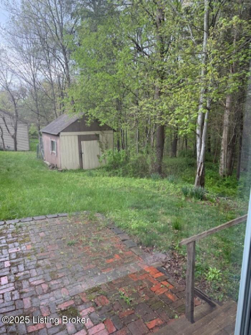 Listing Image 10
