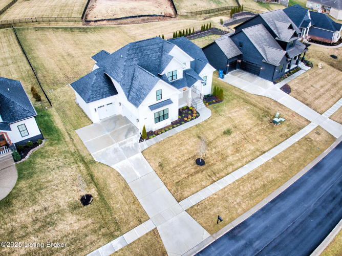 Listing Image 43
