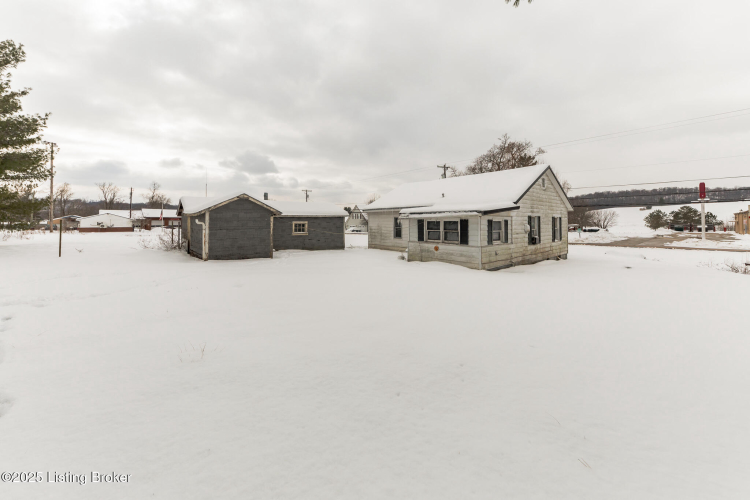 Listing Image 11