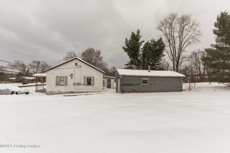 Listing Image 12
