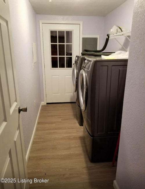 Listing Image 16