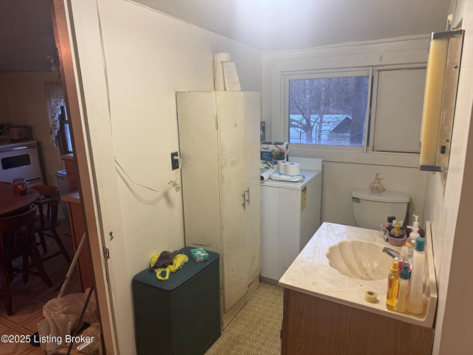 Listing Image 18