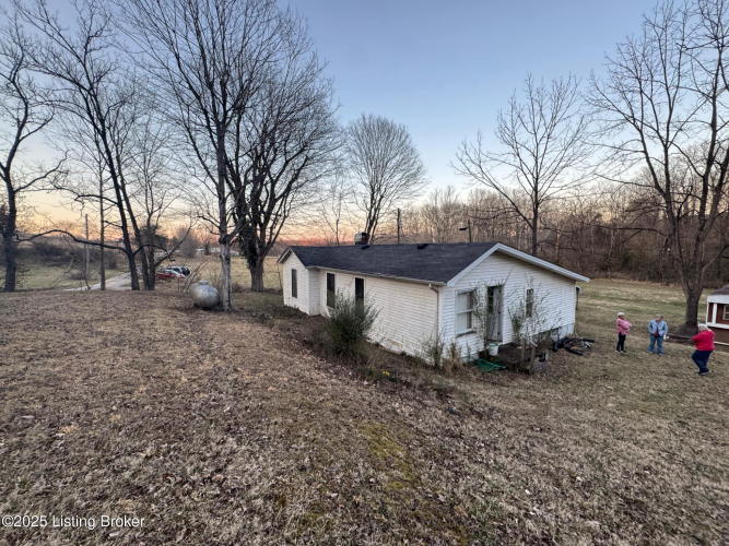 Listing Image 43