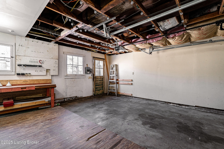 Listing Image 37