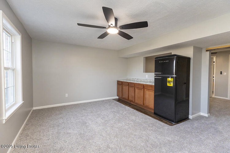 Listing Image 52