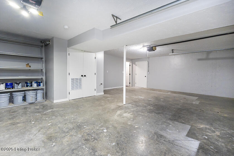 Listing Image 59