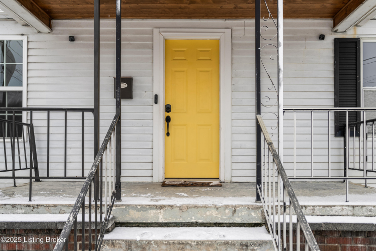 Listing Image 3
