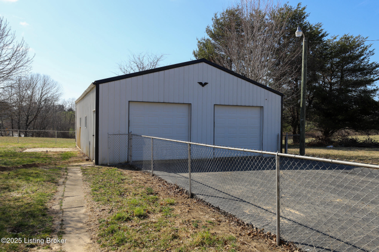 Listing Image 23