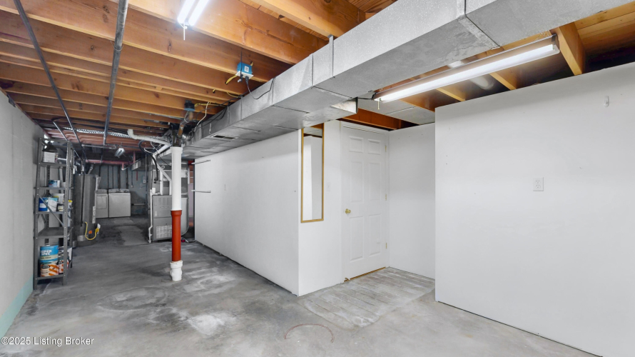 Listing Image 38