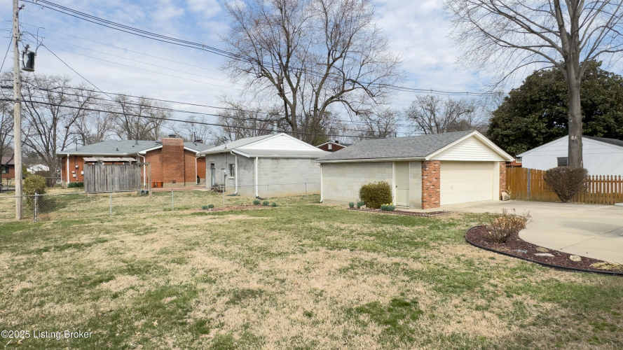 Listing Image 43