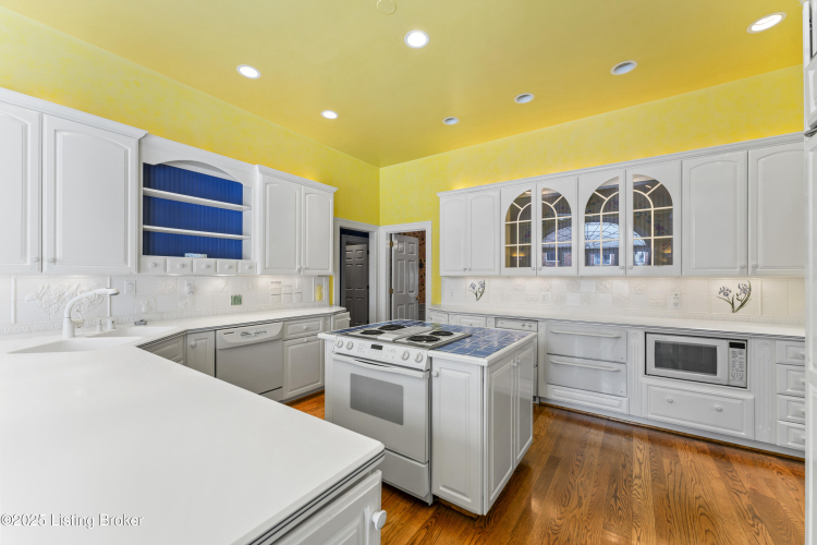 Listing Image 22
